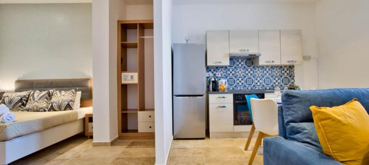 St Ursula Apartment La Valletta Esterno foto
