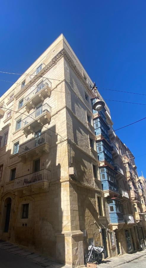 St Ursula Apartment La Valletta Esterno foto