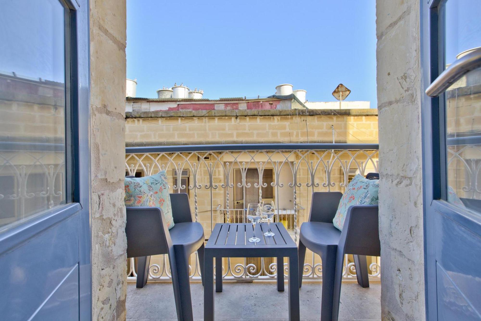 St Ursula Apartment La Valletta Esterno foto